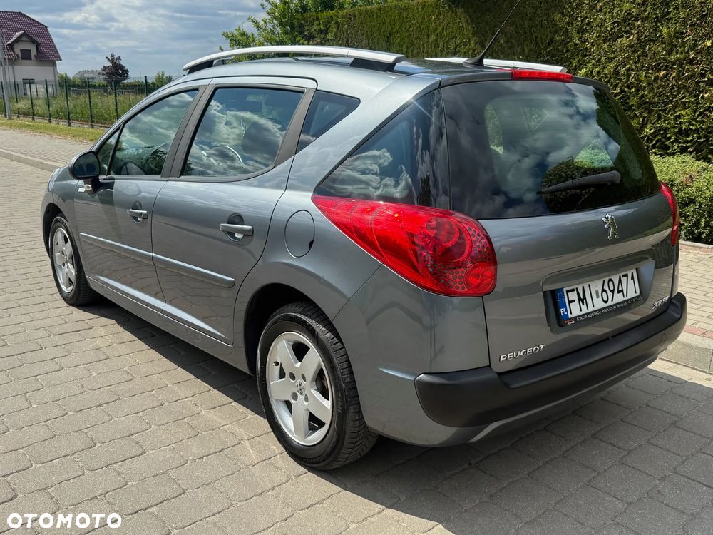 Peugeot 207 90 HDi FAP (Blue Lion) Filou - 10