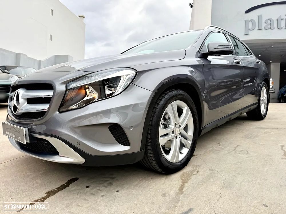 Mercedes-Benz GLA 180 CDI - 53