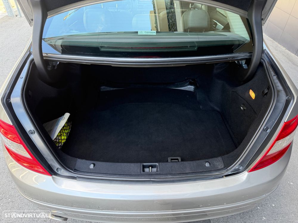 Mercedes-Benz C 220 CDI Avantgarde Aut. - 24