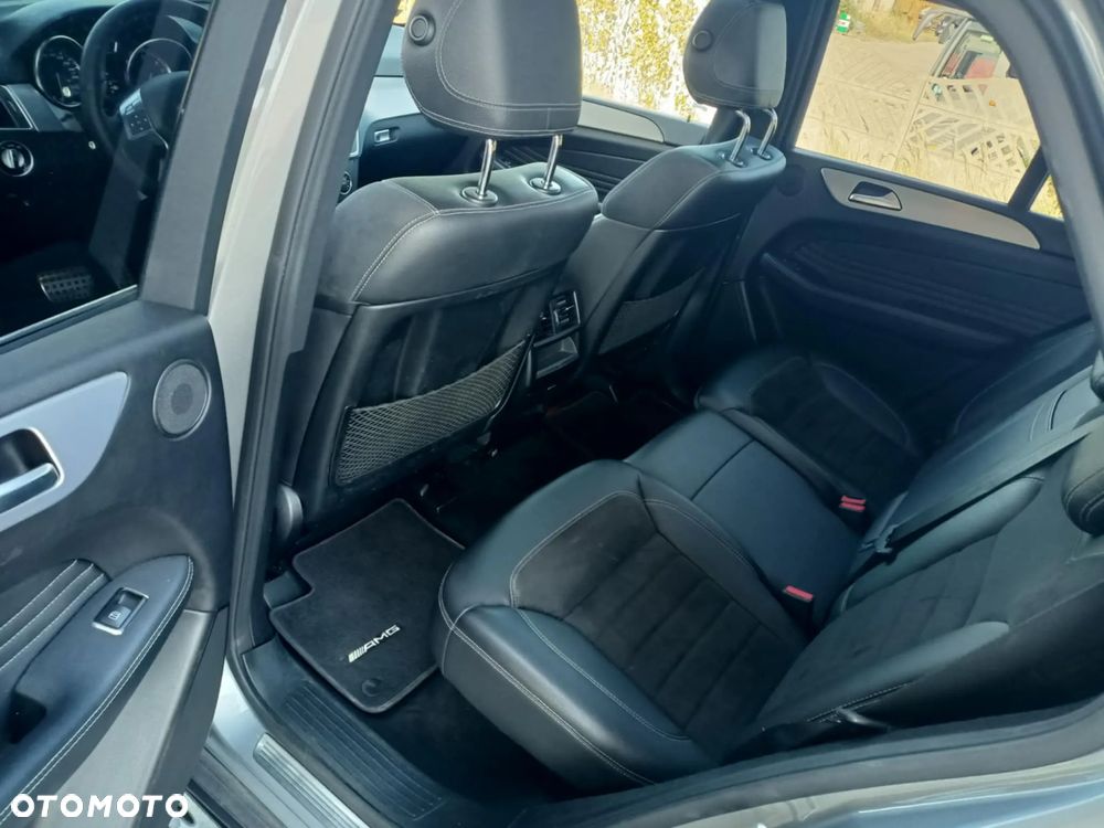 Mercedes-Benz ML 350 BlueTec 4-Matic - 11