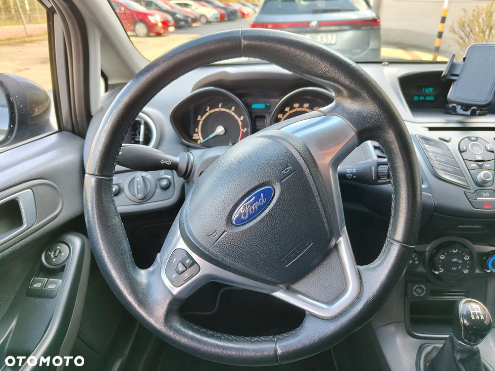 Ford Fiesta 1.4 Titanium - 16