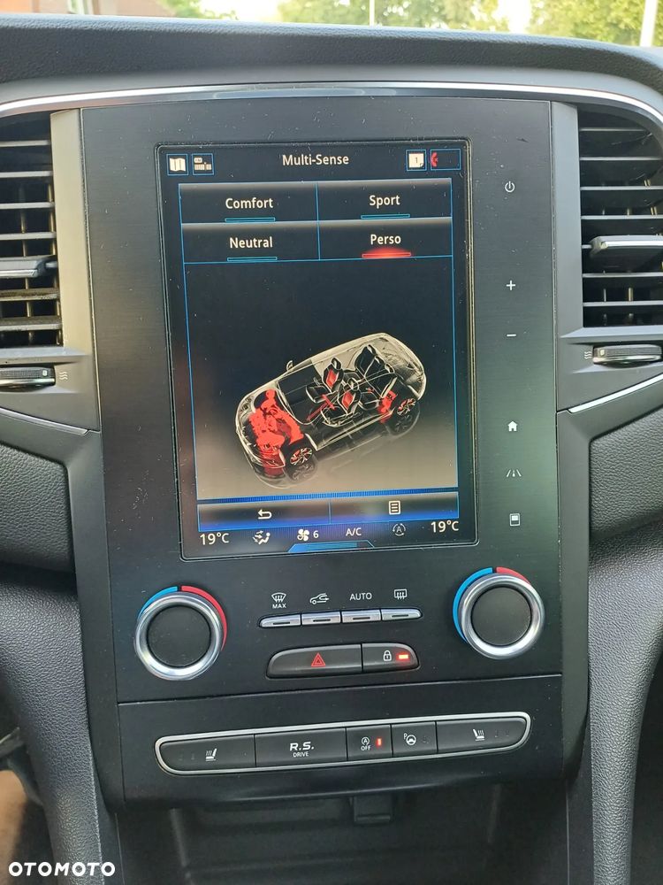 Renault Megane 1.6 TCe GT EDC - 12