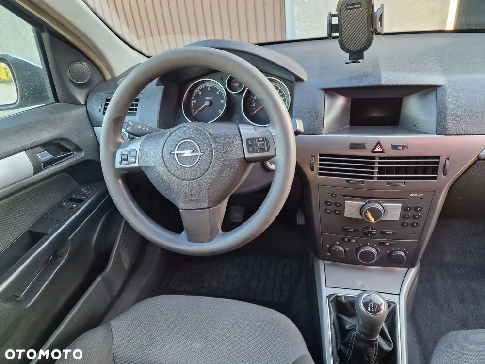 Opel Astra 1.7 CDTI Cosmo - 25