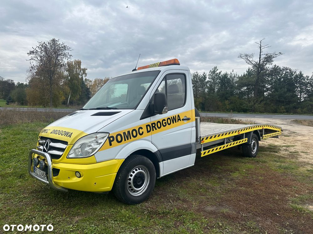 Mercedes-Benz Sprinter - 2