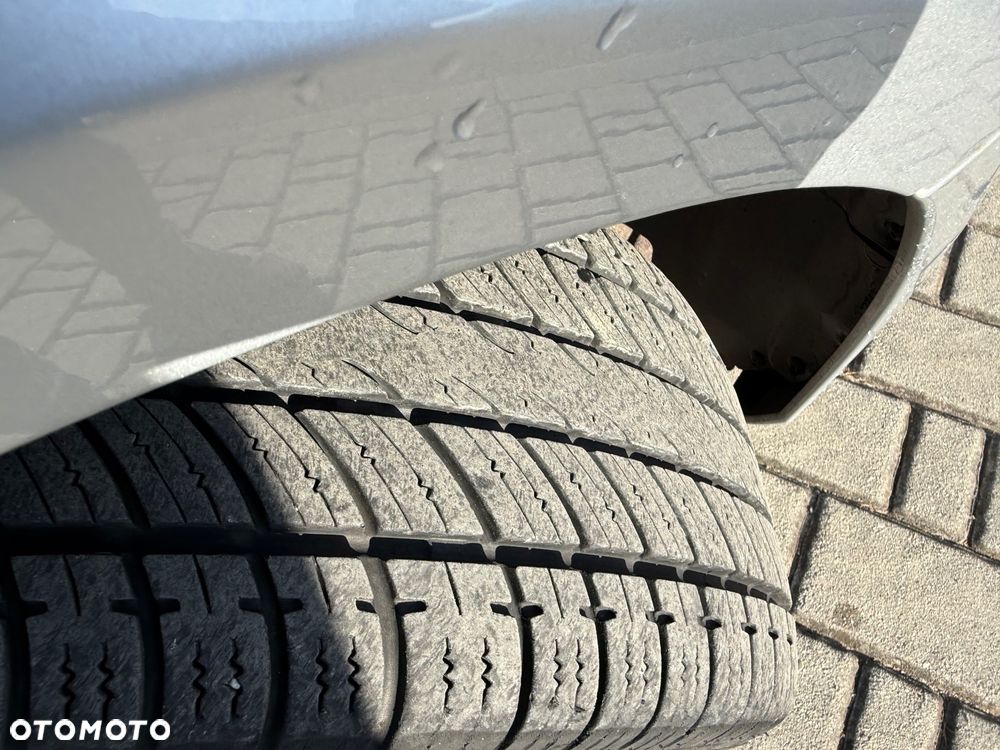 Volkswagen Golf 1.6 Comfortline - 20