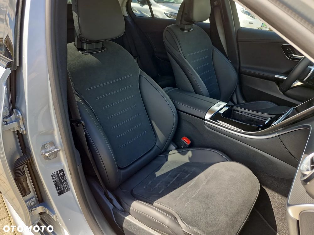 Mercedes-Benz Klasa C 200 mHEV 4-Matic AMG - 21