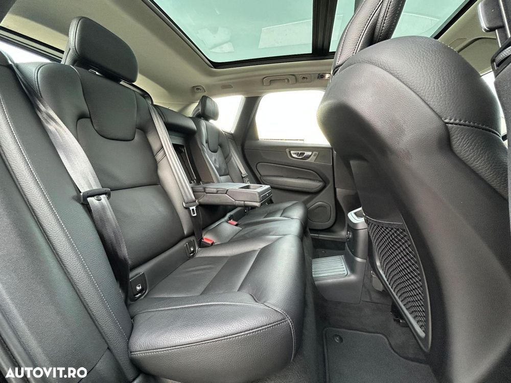 Volvo XC 60 Recharge T6 Twin Engine eAWD Inscription Expression - 12