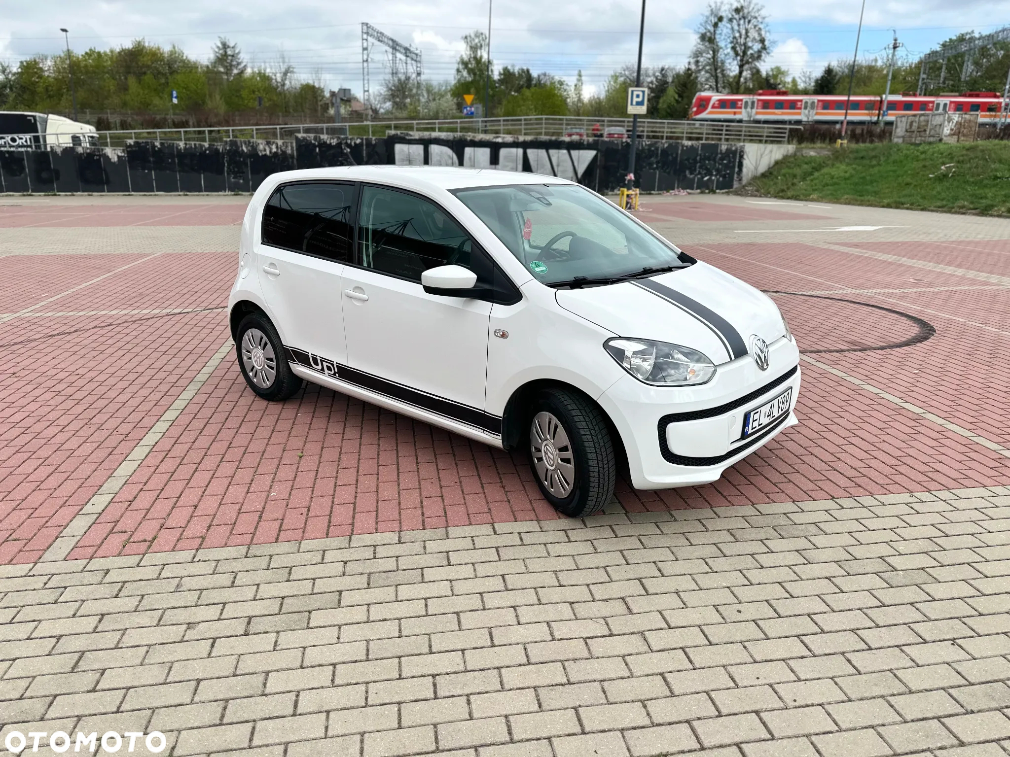 Volkswagen up! 1.0 high - 6