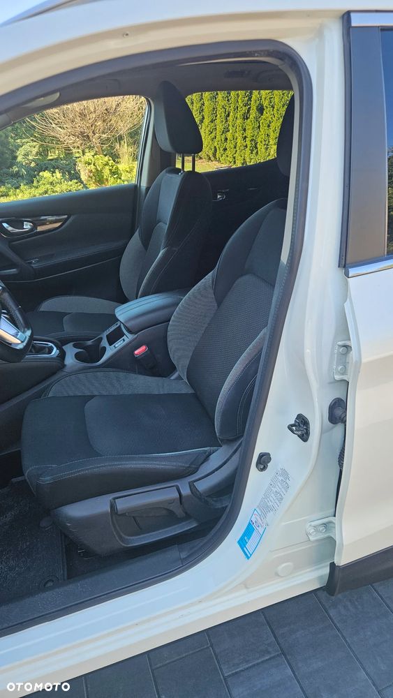 Nissan Qashqai 1.3 DIG-T MHEV N-Connecta Xtronic - 11
