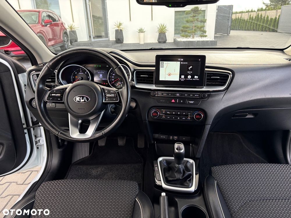 Kia Ceed - 14