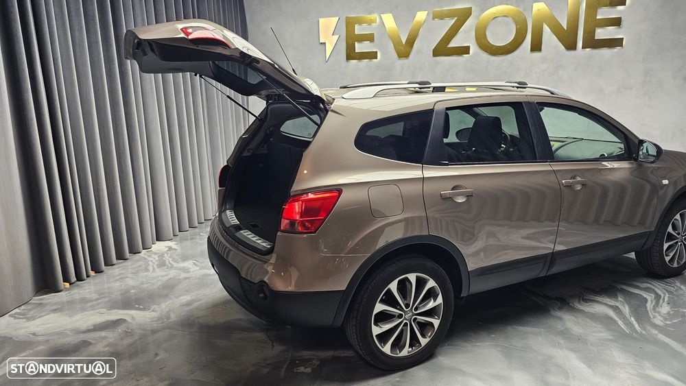 Nissan Qashqai +2 - 31