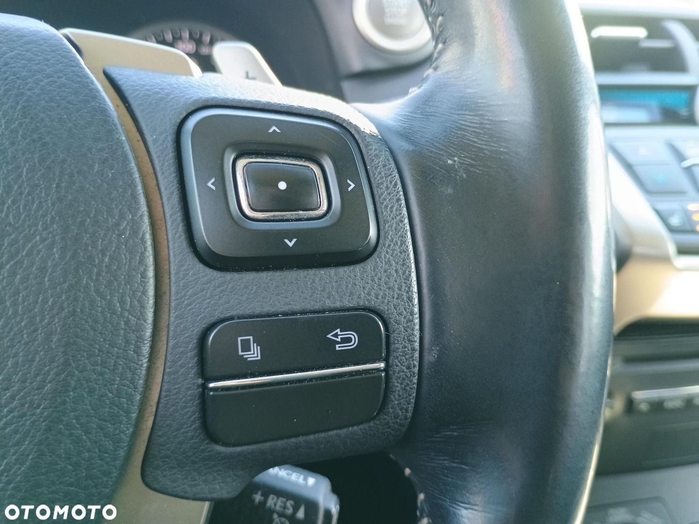 Lexus NX 200t Comfort AWD - 24