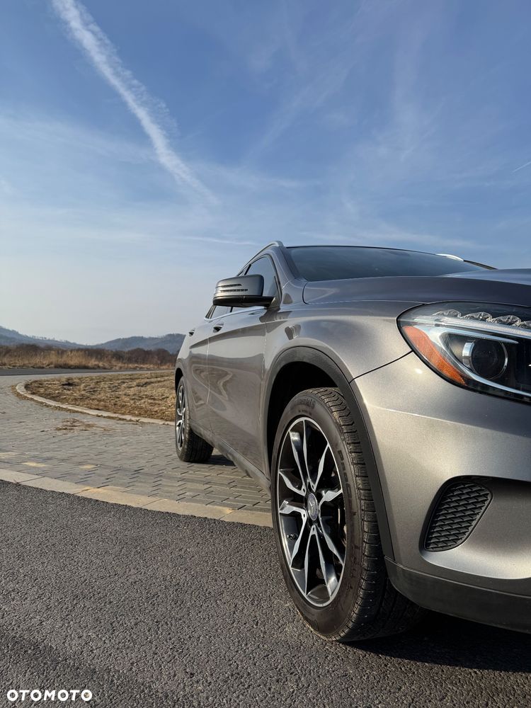 Mercedes-Benz GLA 250 7G-DCT Activity Edition - 35