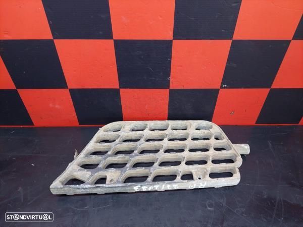 Degrau Cabine Frente Direito Mitsubishi Canter (Fb7, Fb8, Fe7, Fe8) 7. - 1