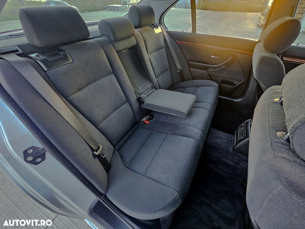 BMW Seria 5 530dA - 11