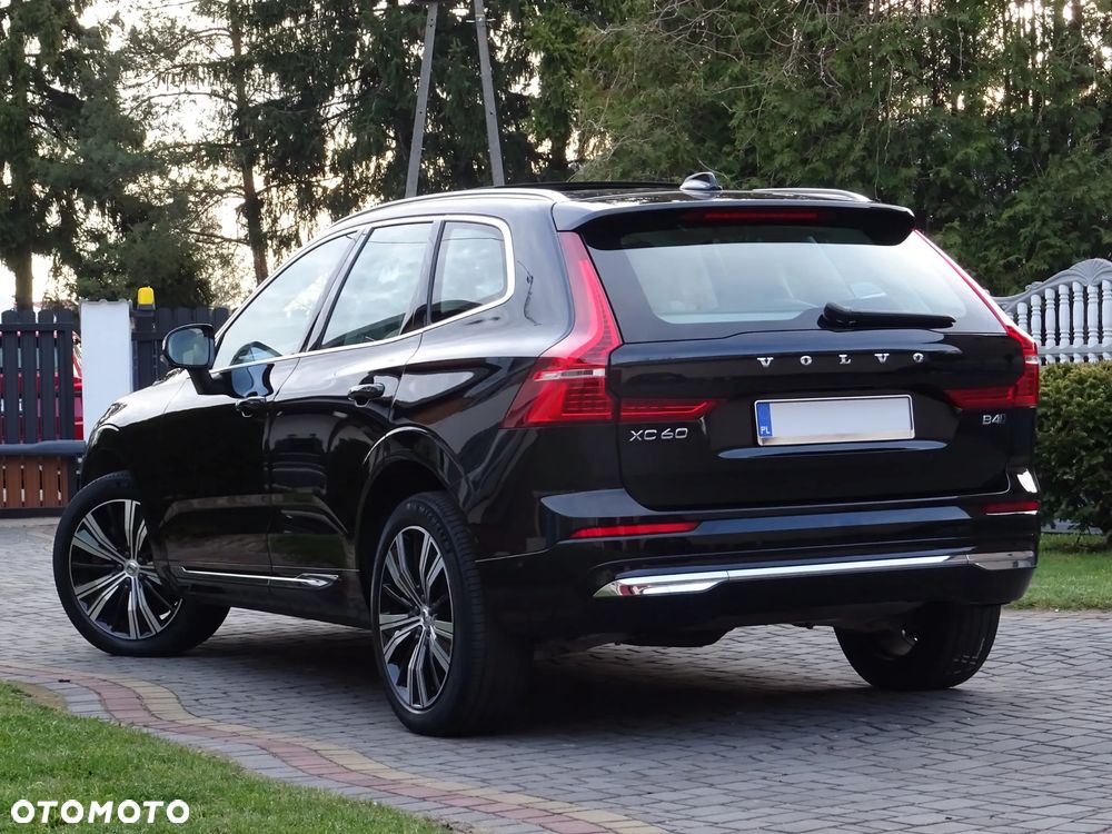 Volvo XC 60 B4 D AWD Ultimate Bright - 9