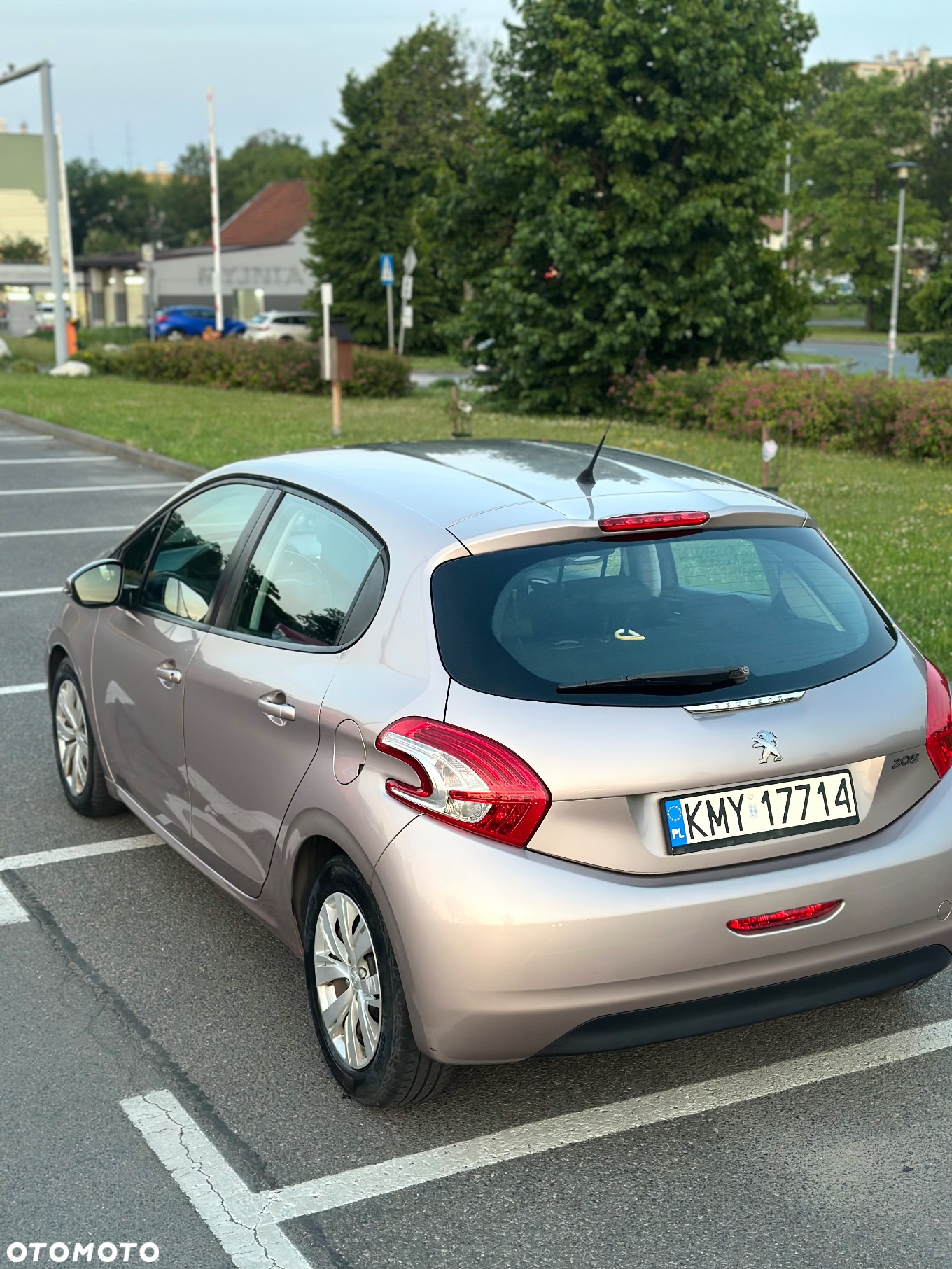 Peugeot 208 1.2 PureTech Active - 17