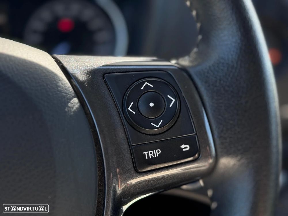 Toyota Yaris 1.5 HSD 20 Anos - 13