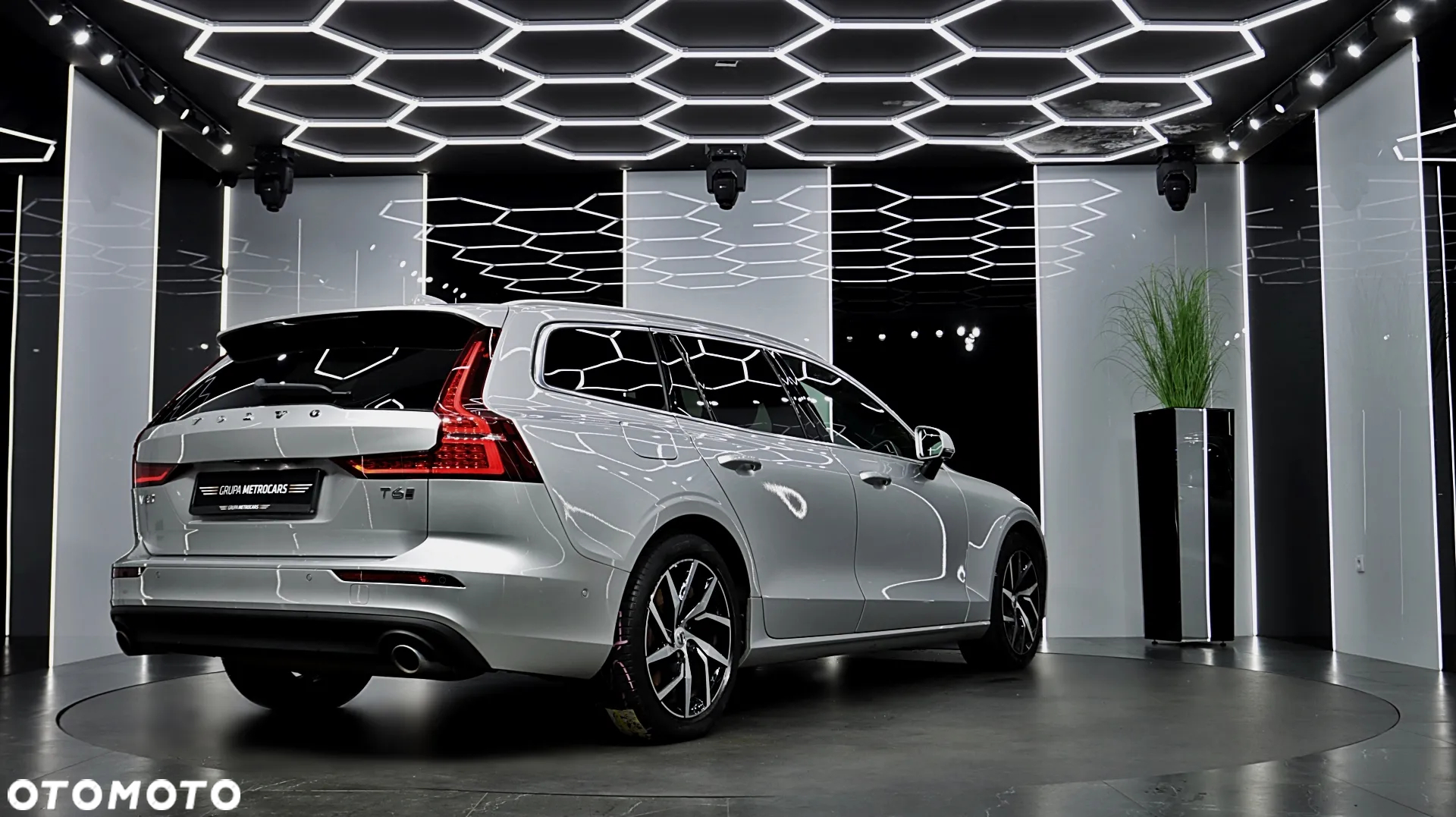 Volvo V60 T6 AWD Geartronic Momentum - 9