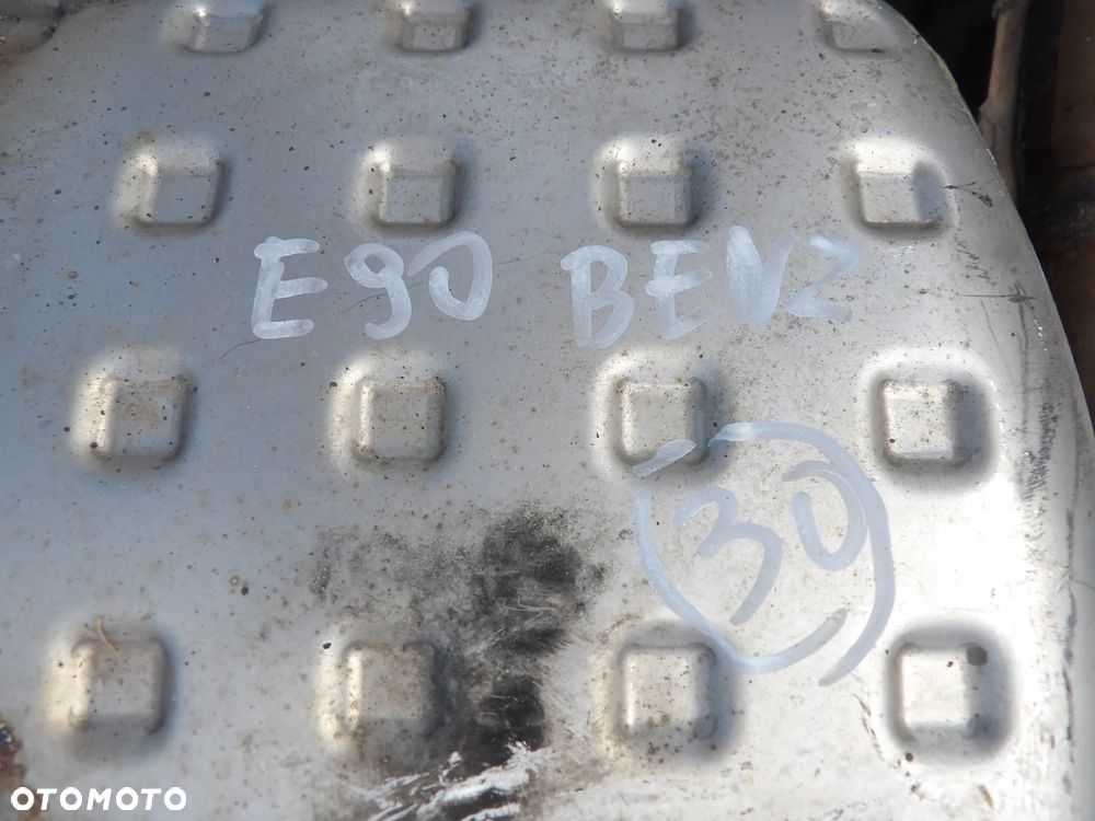 BMW - E90 - BENZYNA - KOMPLETNY TŁUMIK - 7564180  7564929 - 4