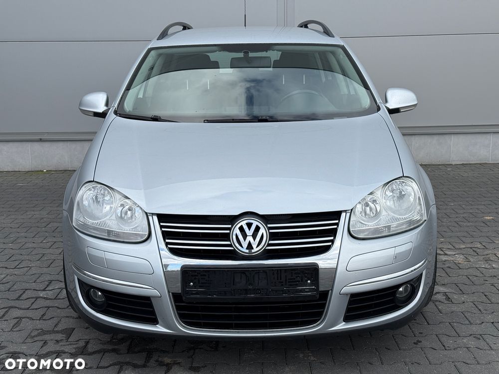 Volkswagen Golf - 2
