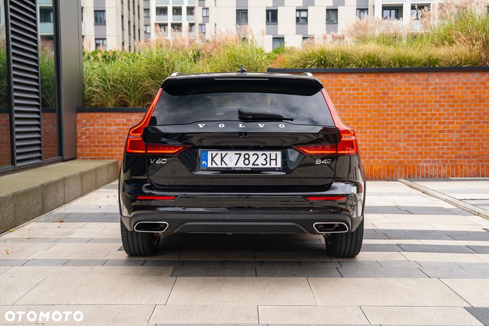Volvo V60 Cross Country D4 AWD - 8