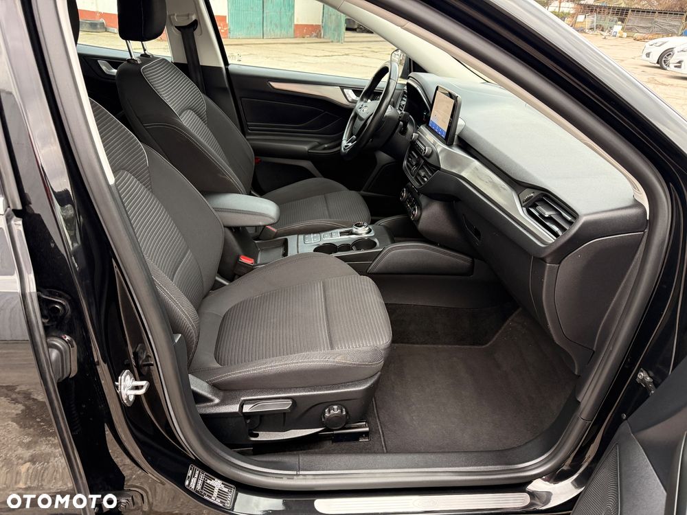 Ford Focus 1.5 EcoBlue Start-Stopp-System TITANIUM - 13