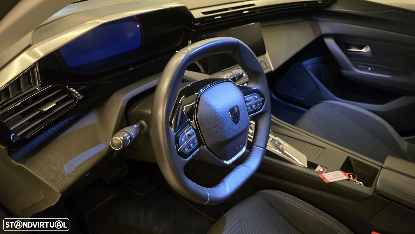 Peugeot 308 1.6 Hybrid GT Pack e-EAT8 - 30