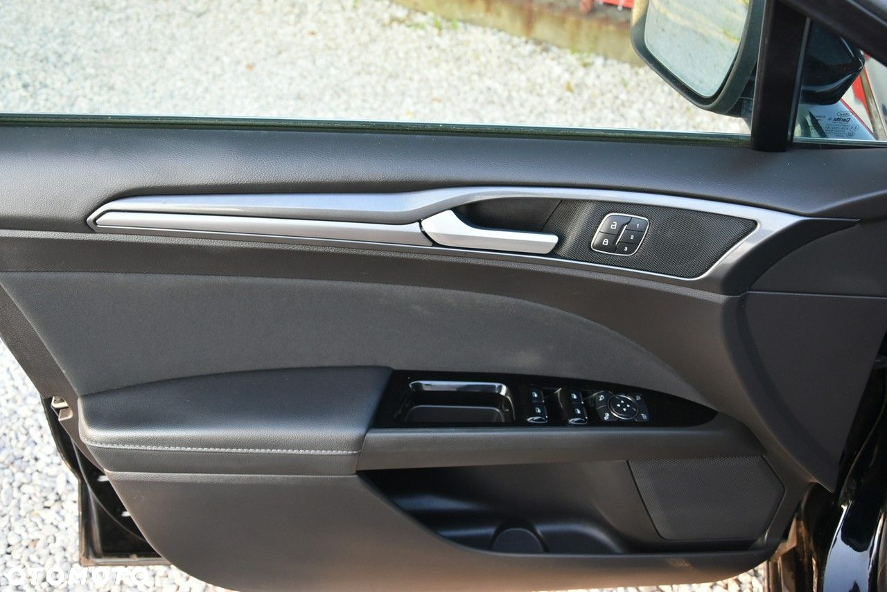 Ford Mondeo 2.0 EcoBlue Titanium - 27