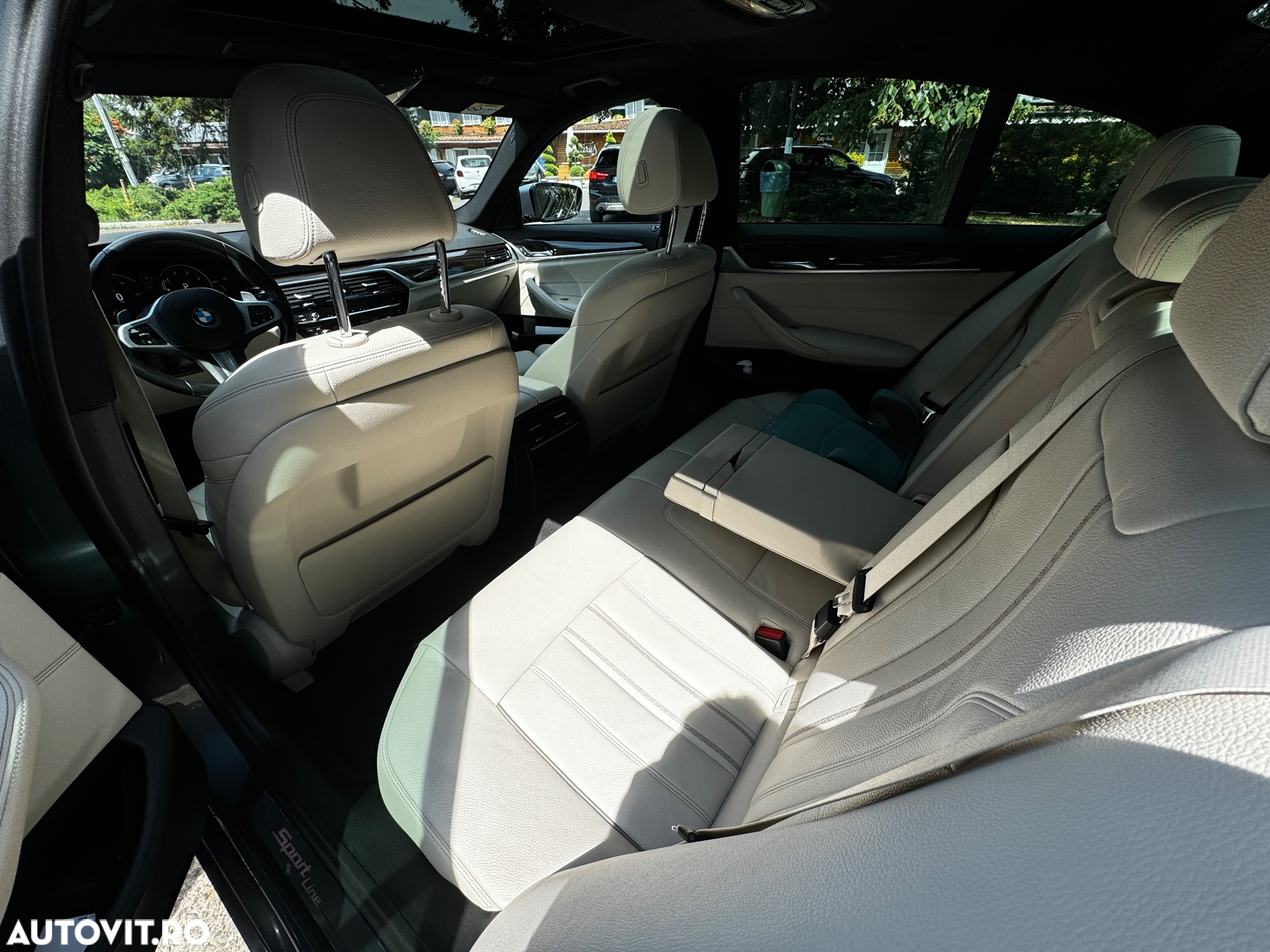 BMW Seria 5 520d AT - 13