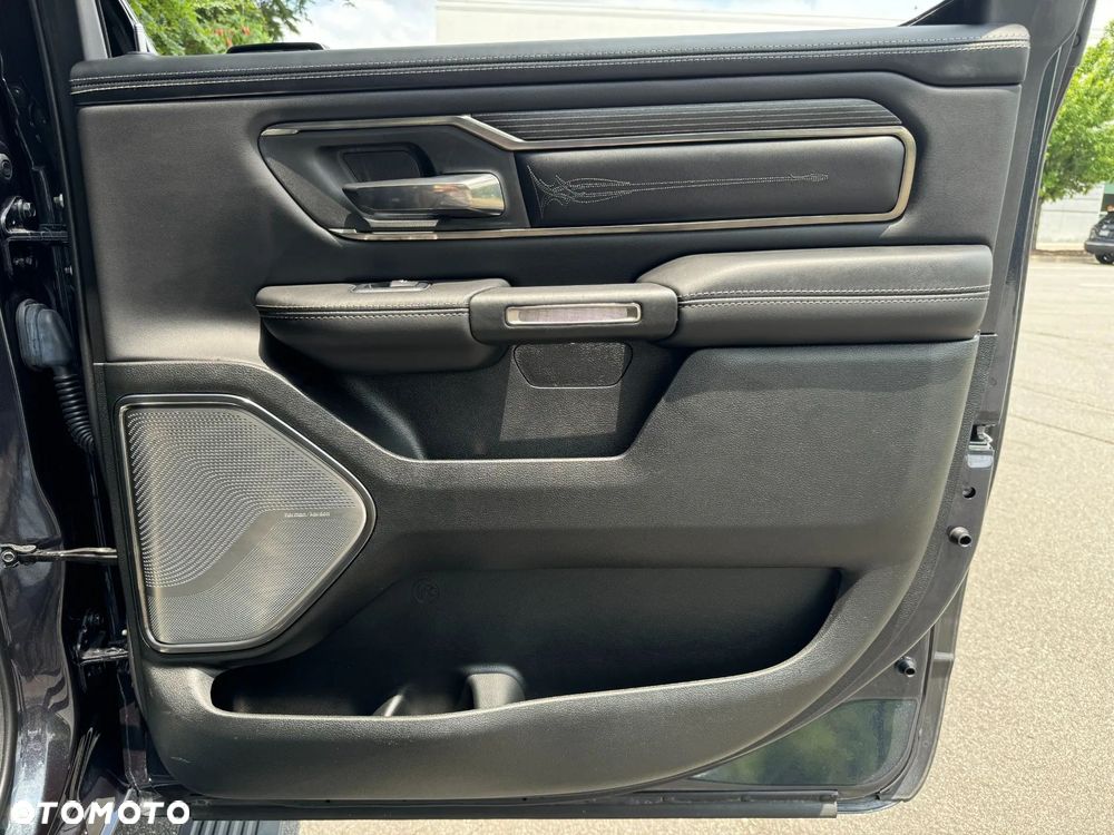 RAM 1500 Crew Cab Limited - 33