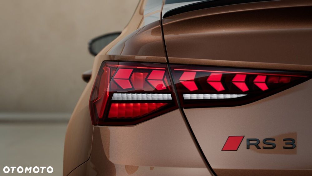 Audi RS3 Limousine - 5