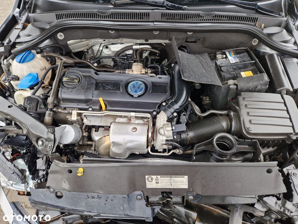 Volkswagen Jetta 1.4 TSI Highline - 18