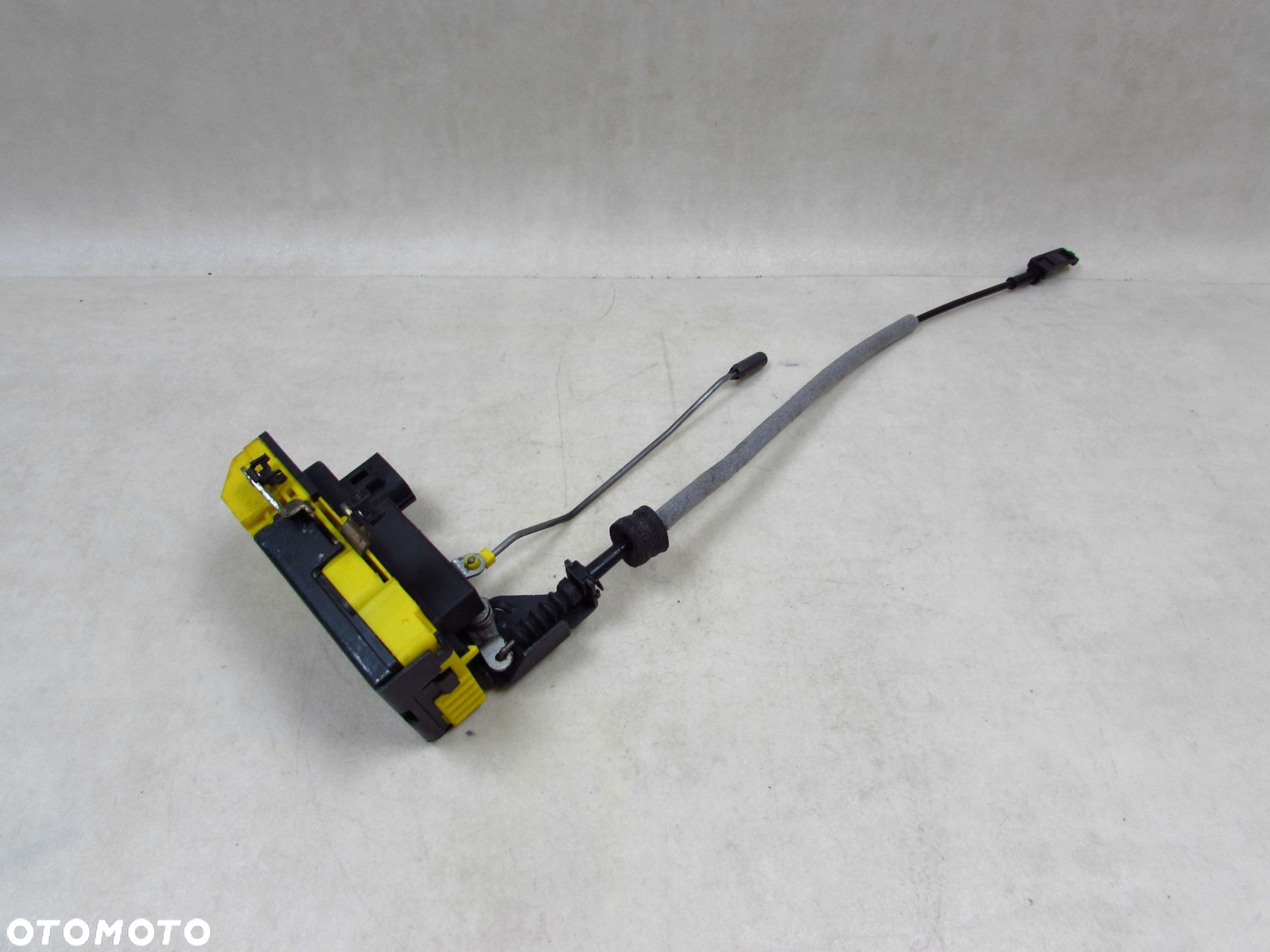 VOLVO S60 V70 XC70 LIFT 04- ZAMEK DRZWI PRAWY PRZOD 30699749 8 PIN 31253059 - 9