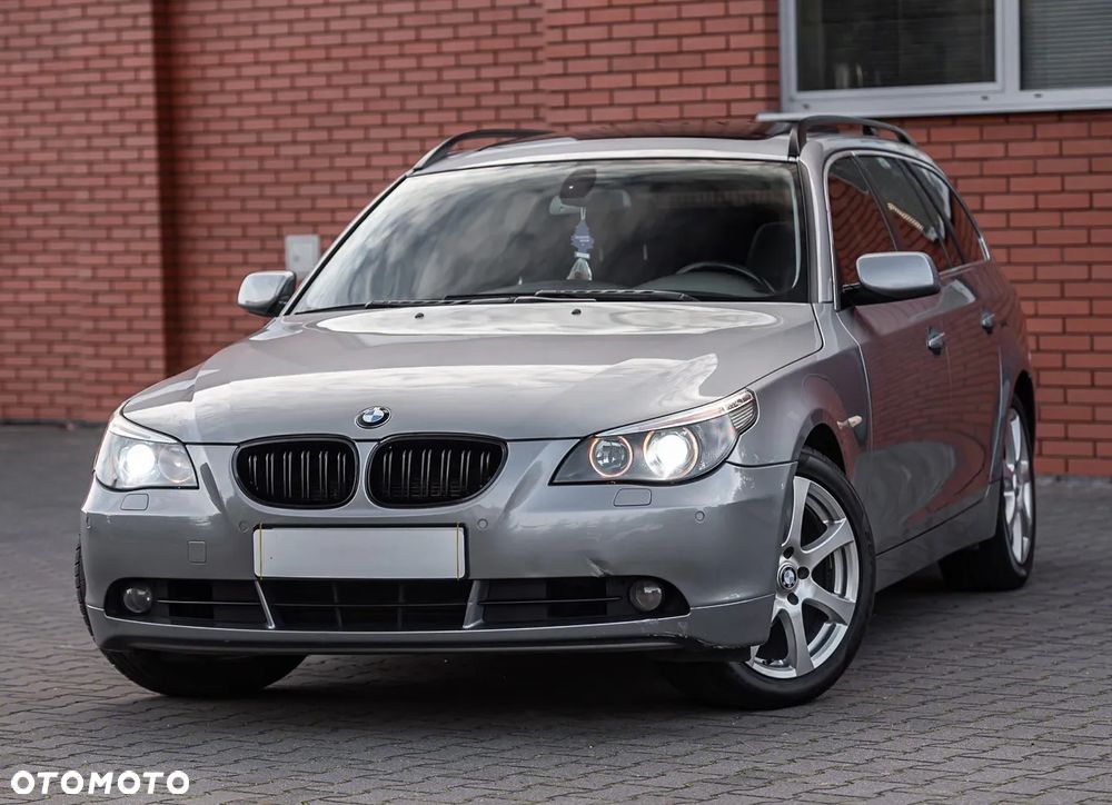BMW Seria 5 523i Touring - 5