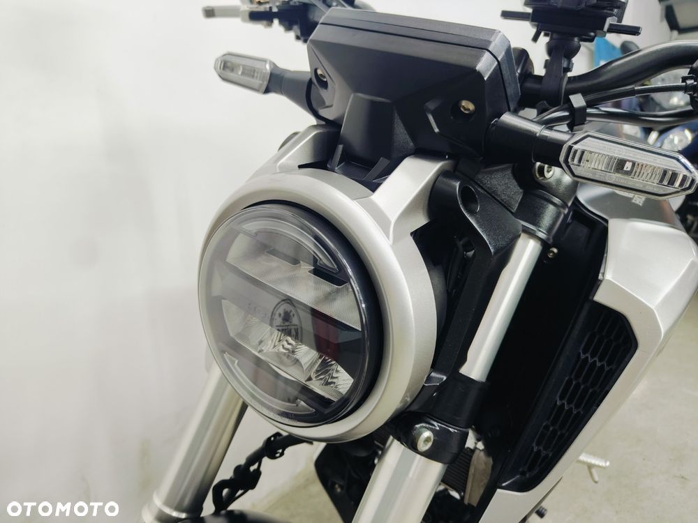 Honda CB - 20