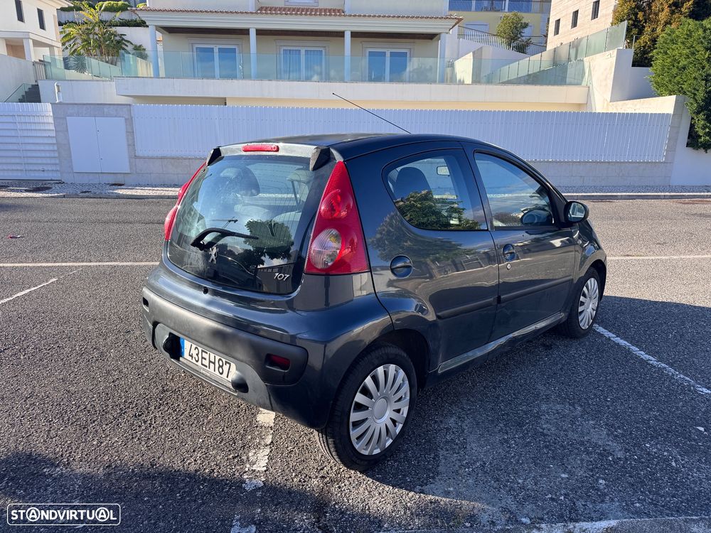 Peugeot 107 1.0 Trendy 2 Tronic - 4