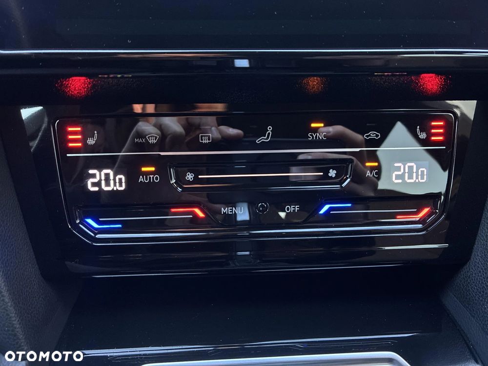 Volkswagen Arteon 2.0 TDI R-Line DSG - 26