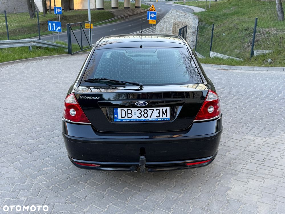 Ford Mondeo 1.8 Gold X - 4