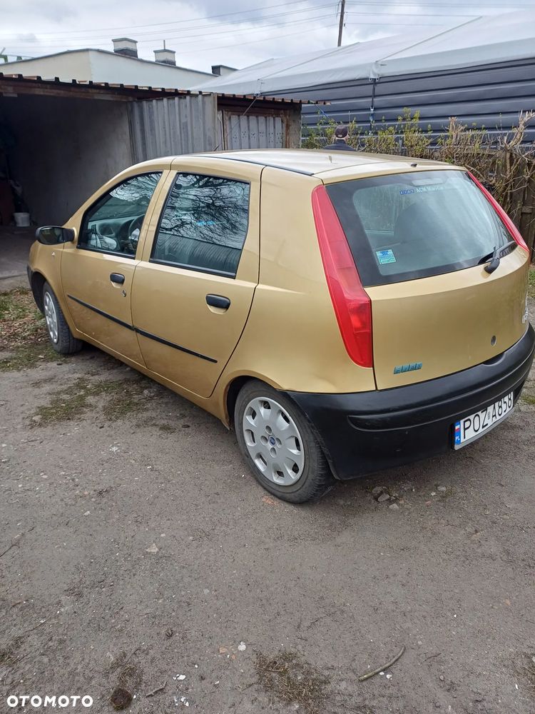 Fiat Punto 1.2 8V - 4