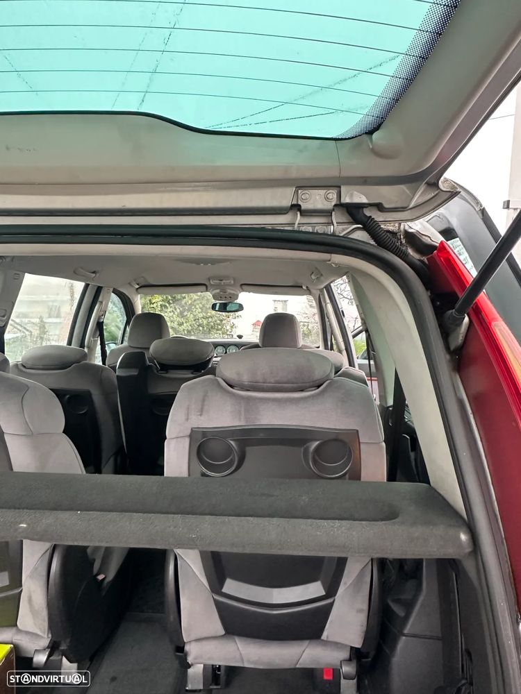 Citroën C8 2.0 HDi SX - 6