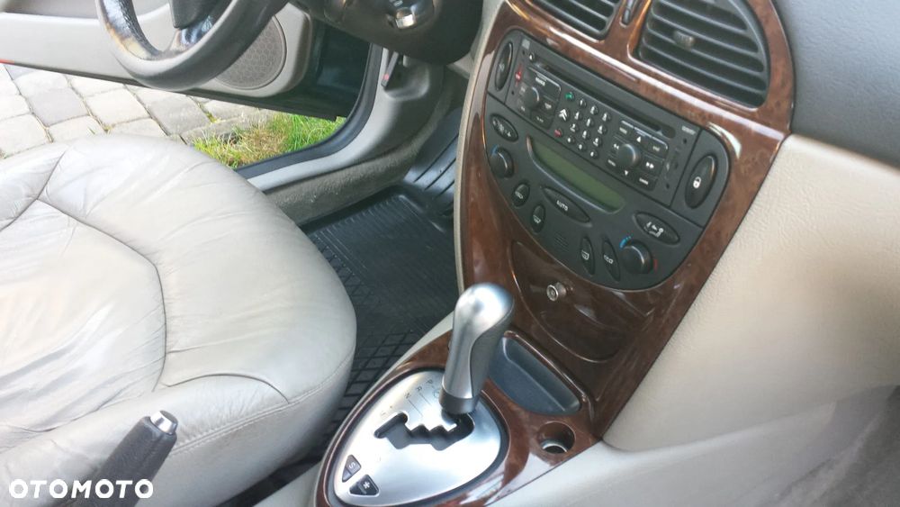 Citroën C5 3.0 V6 Exclusive - 23