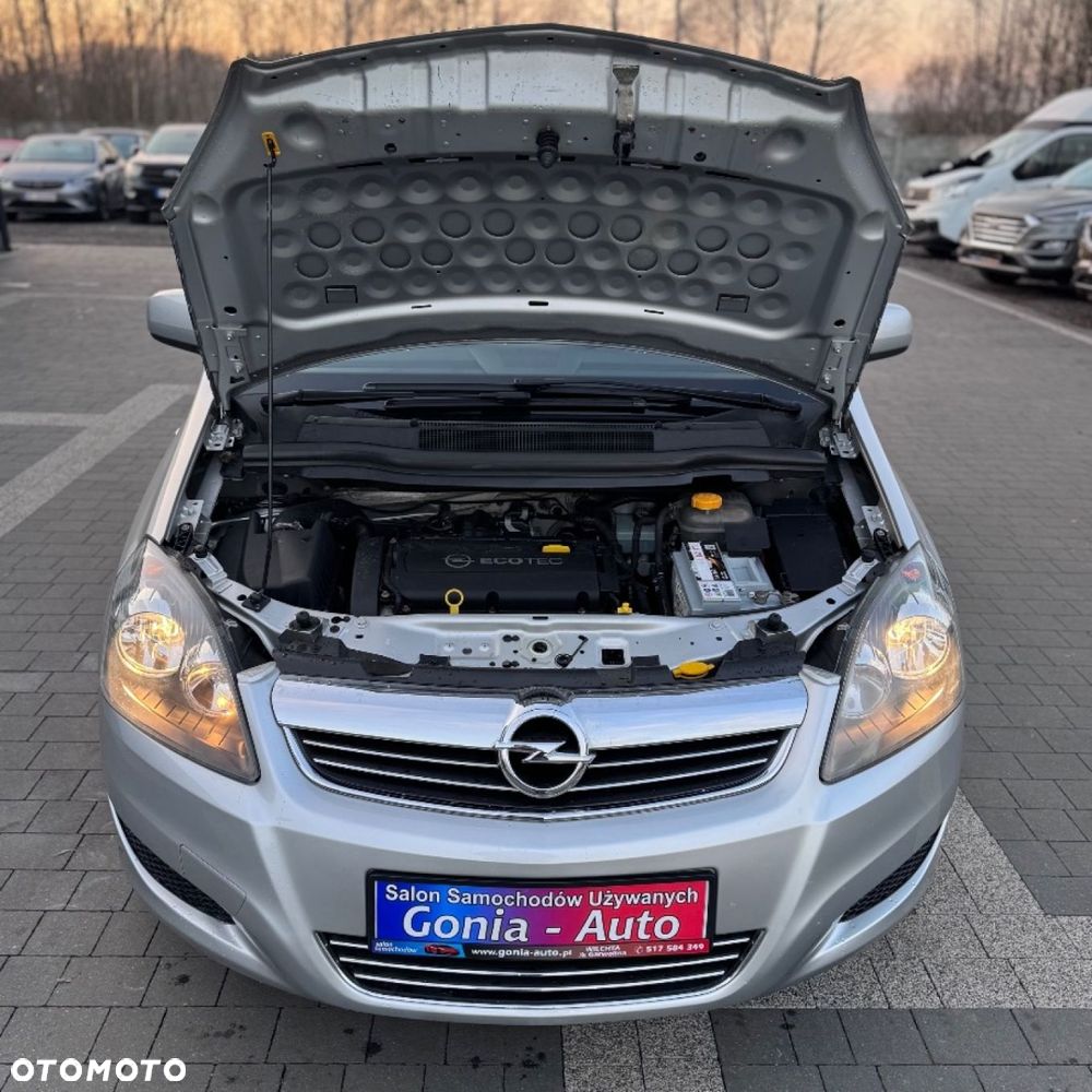Opel Zafira - 15
