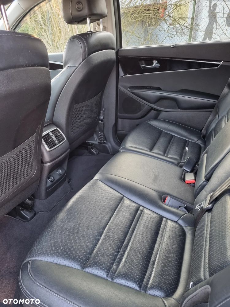 Kia Sorento - 10