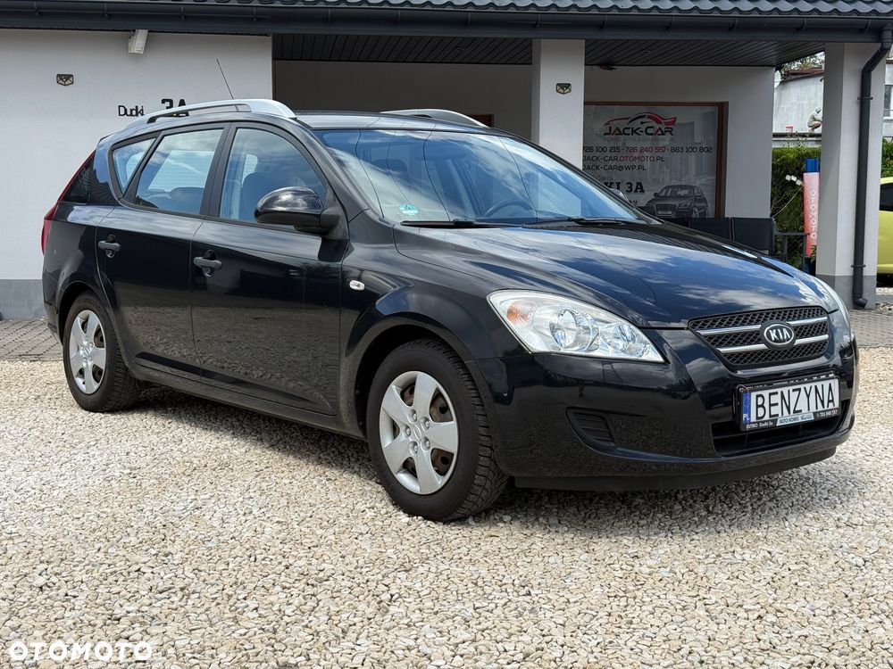 Kia Ceed 1.6 L - 5