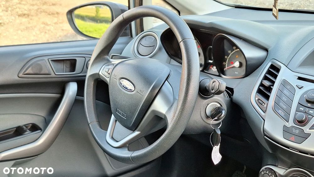 Ford Fiesta - 15
