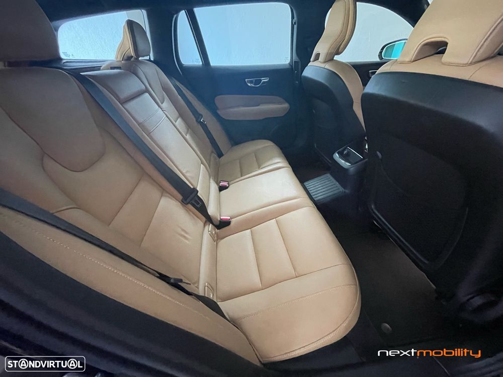 Volvo V60 2.0 T8 AWD TE Inscription - 20