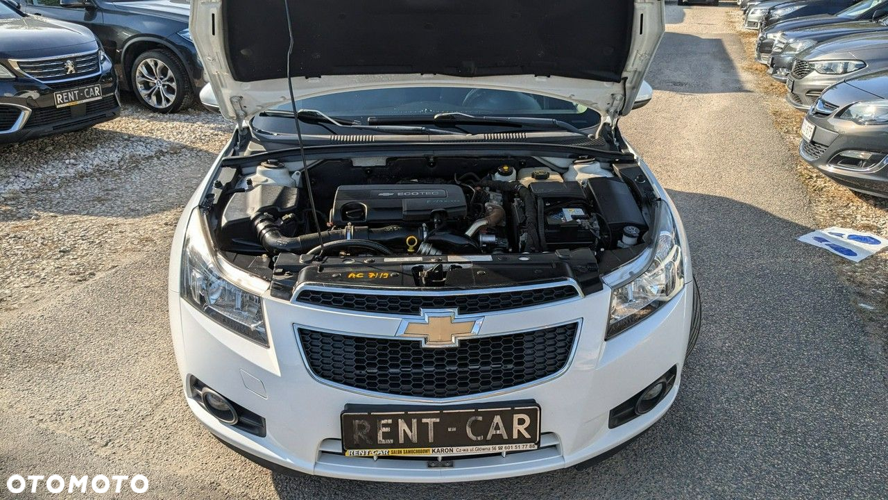 Chevrolet Cruze - 35
