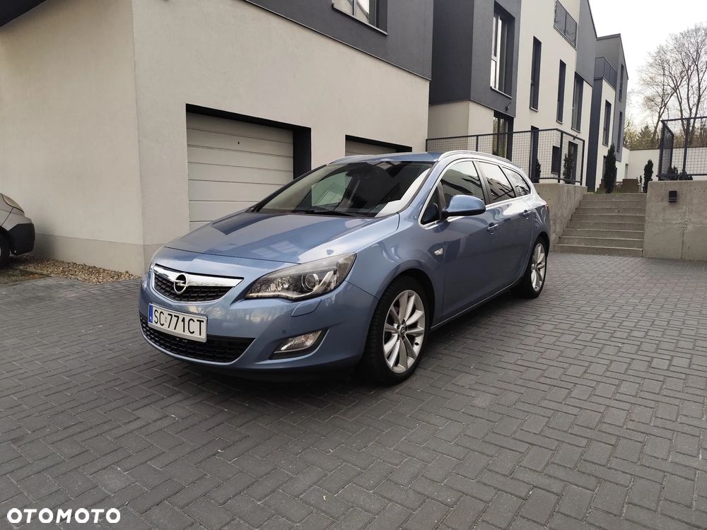 Opel Astra 1.4 T Cosmo - 1