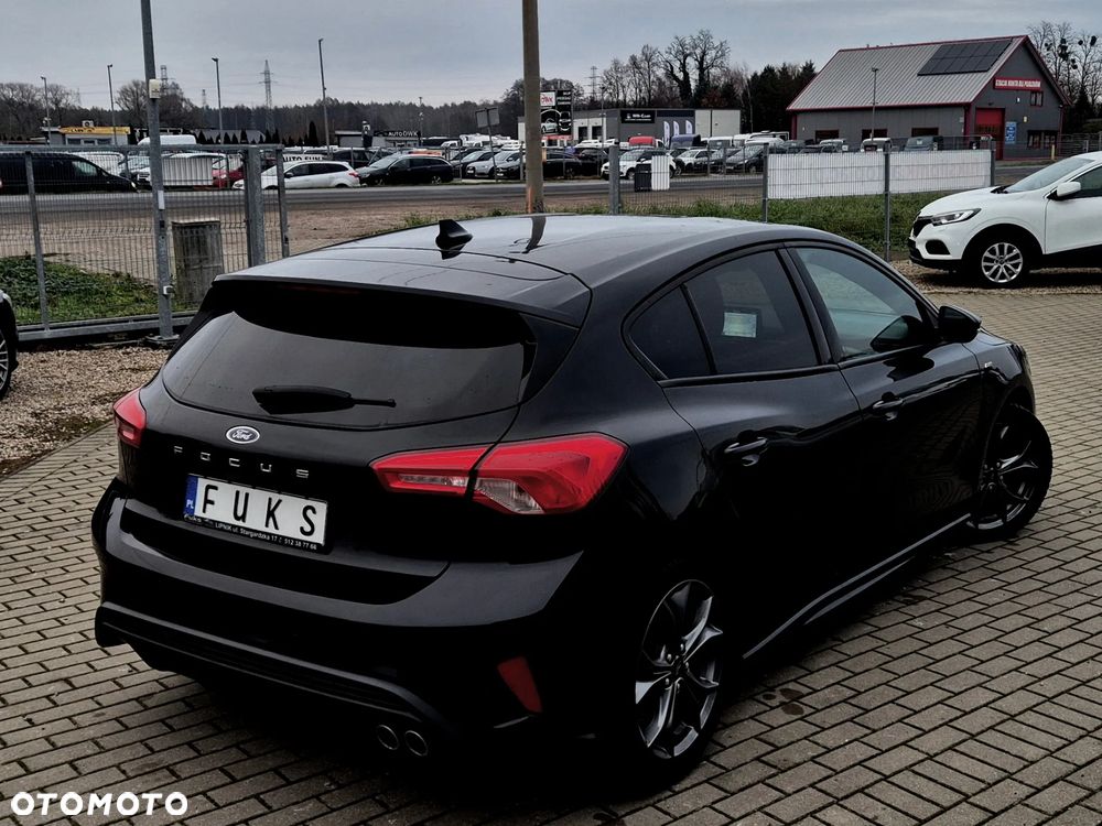 Ford Focus 1.5 EcoBoost ST-Line - 24